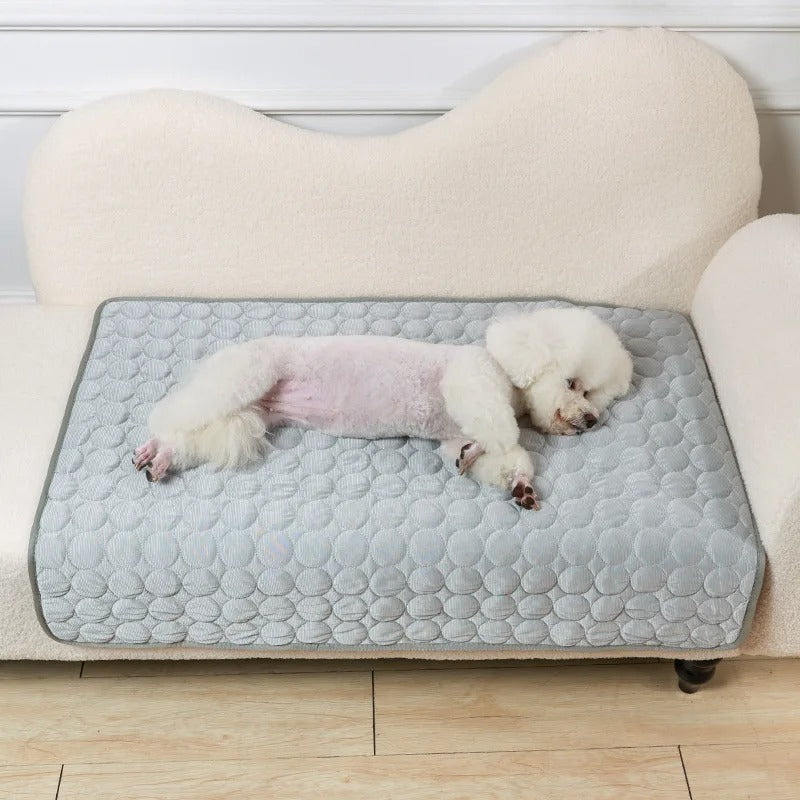 tapis-rafraichissant-gris-clair